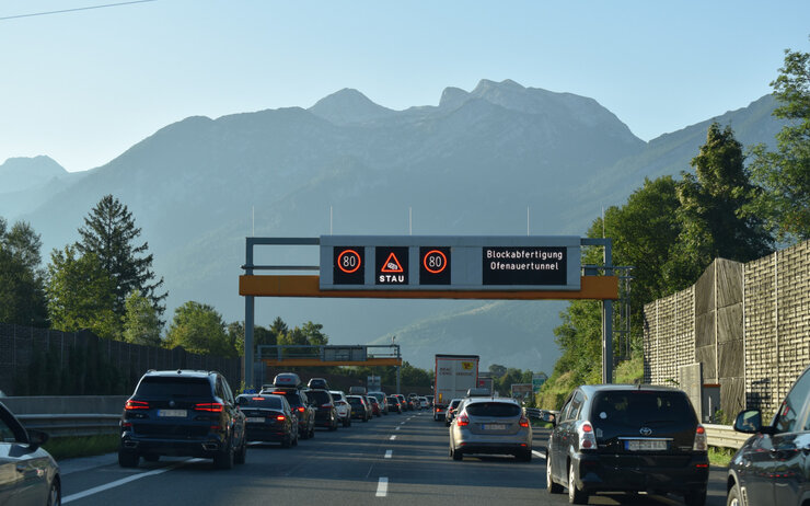 A10 Ofenauertunnel Stau A10 Ofenauertunnel Stau.jpg Andrea Ofner