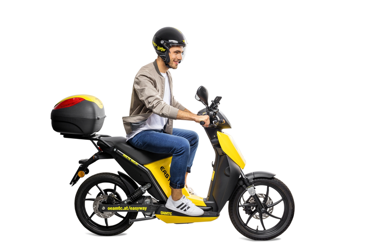 E-Moped-Scooter © ÖAMTC EW00010 ÖAMTC_Easy Way_1104.jpg ÖAMTC