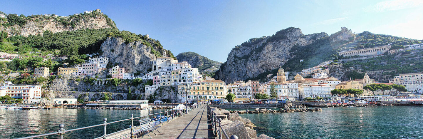 Kampanien Kampanien_Amalfi.jpg ÖAMTC Reisen