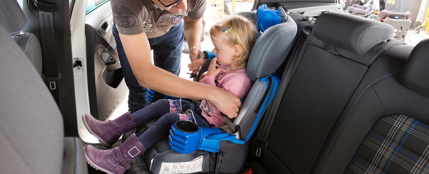 ÖAMTC Kindersitztest 2016 ÖAMTC Kindersitztest 2016 ÖAMTC