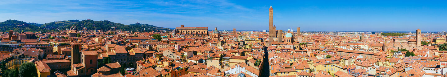 Blick über Bologna Blick über Bologna iStock.com / pawel.gaul