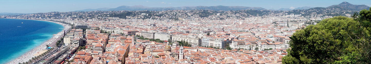 Panorama von Nizza iStock.com / mattjeacock