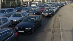 Stau auf Wiener Hauptstraße