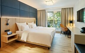 VBG221154_Austria_Trend_Hotel_Maximilian_Deluxe_Zimmer_mit_Balkon VBG221154_Austria_Trend_Hotel_Maximilian_Deluxe_Zimmer_mit_Balkon Austria Trend Hotels