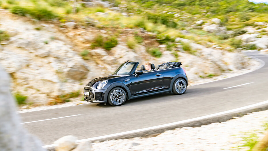 03_Mini SE Cabrio_CMS.jpg