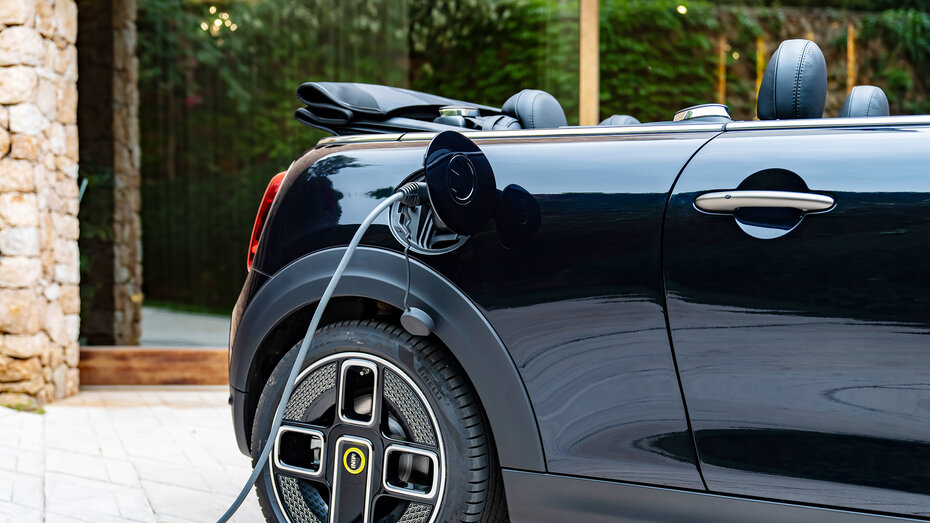 08_Mini SE Cabrio_CMS.jpg