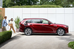 12_Mazda_CX80_CMS.jpg Mazda