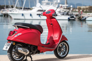 17-vespa-primavera-s.jpg
