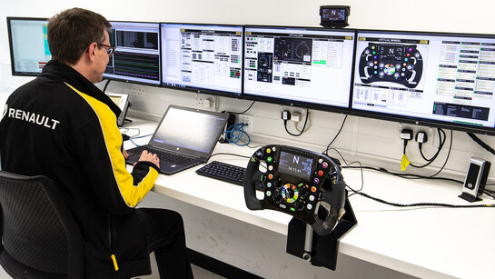 2018_11_renault_f1_Werk_21.jpg