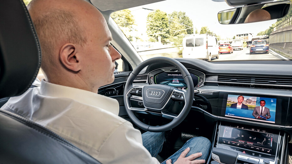 Audi A8 Staupilot 3_AudiAG_CMS.jpg