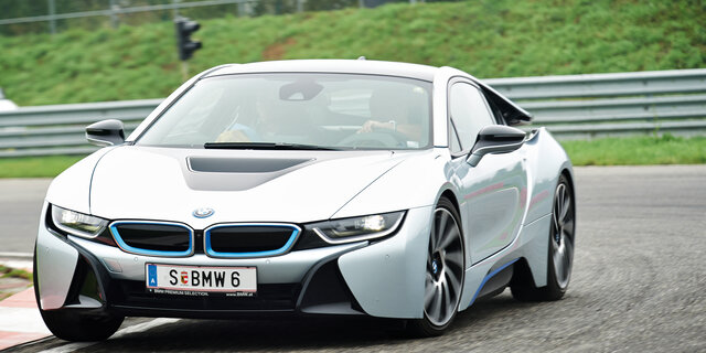BMW i8_er152_CMS.jpg Erich Reismann
