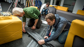 Carrera_Bahn_HH_von unten_6618_CMS.jpg