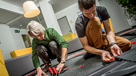 Carrera_Bahn_HH_von unten_6771_CMS.jpg