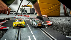 Carrera_Bahn_HH_von unten_6818_CMS.jpg