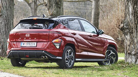 Hyundai Kona in rot