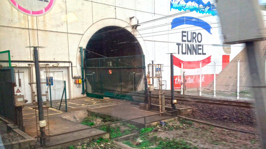 In den Kanaltunnel