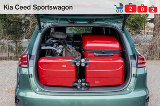 Kia Ceed_Koffer_Kinderw_CMS.jpg