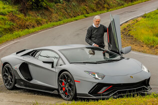 Lamborghini Aventador_WOL9332_CMS.jpg