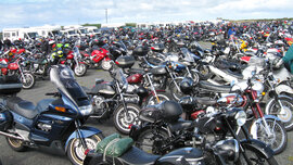Man_Motorrad_3_CMS.jpg Michael Stirner