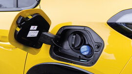 PEUGEOT 208 GTLine_er006_CMS.jpg