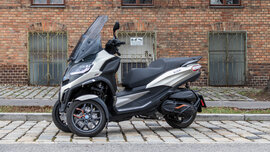 Piaggio MP3_2023-01_HE_401.jpg