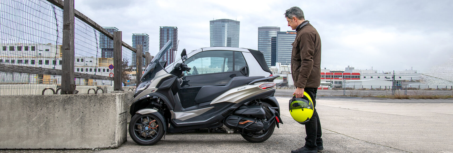 Piaggio MP3_2023-01_HE_4572.jpg