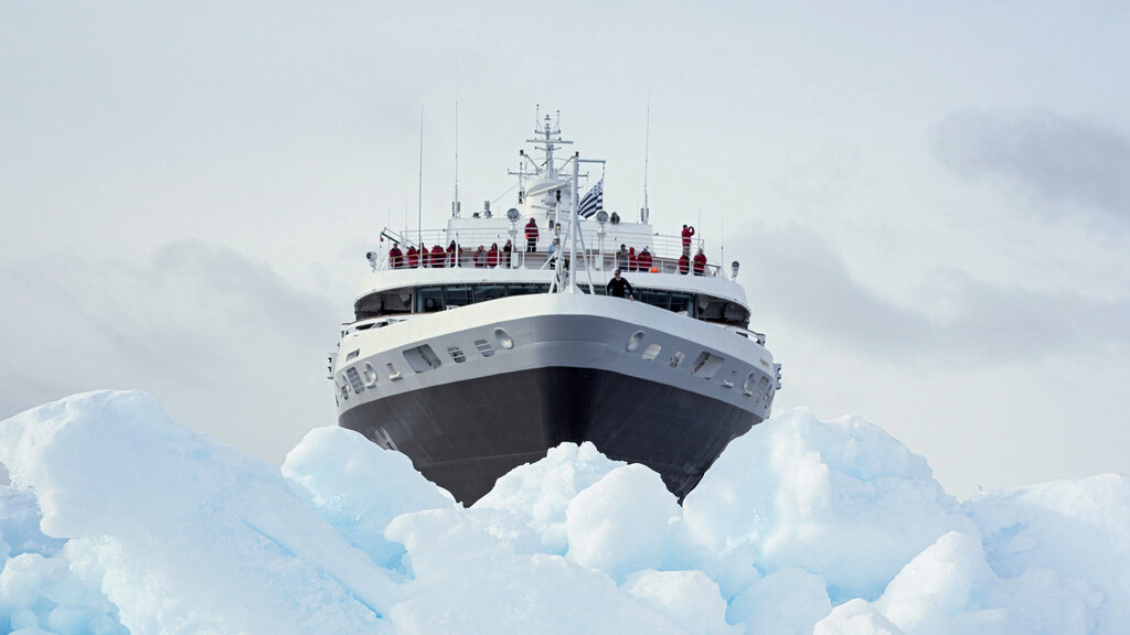 Ponant Icebreaker auf Expedition (c) Ponant - Nicolas DUBREUIL.jpg Ponant - Nicolas Dubreuil