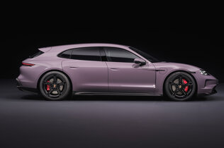 Porsche Taycan_SportTurismo_102_CMS.jpg