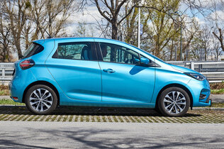 RENAULT ZOE ZE50ELECTRIC_er021_CMS.jpg