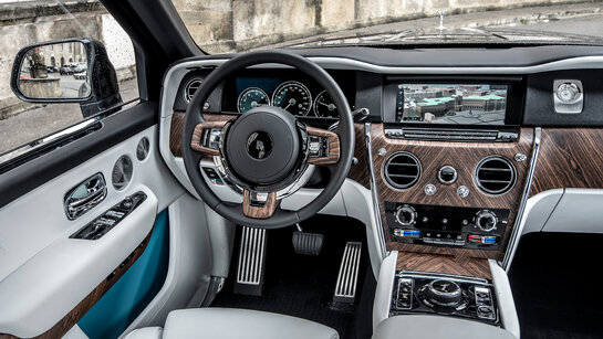 Rolls Royce Cullinan_HEN_0272_CMS.jpg