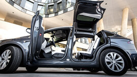 Tesla ModelX_HEN_7093_CMS.jpg