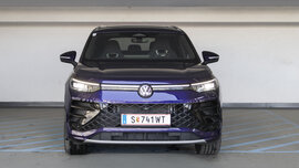 VW Tayron stehend von vorne