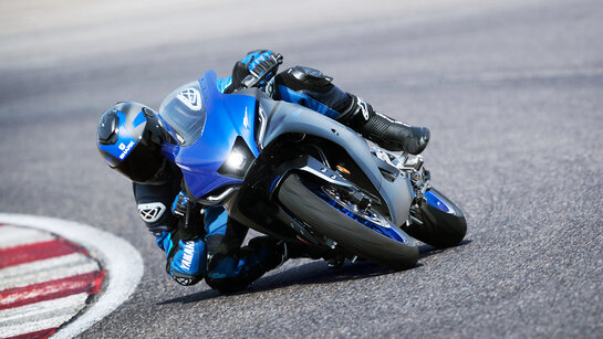 YamahaR125_001_CMS.jpg