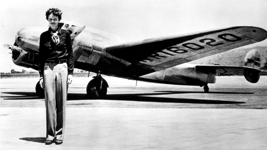 amelia earhart_shutterstock_245971444 Kopie.jpg