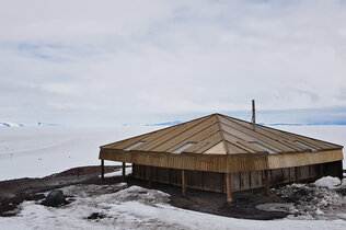 scotts huettecCarmen Possnig ESA_IPEV_PNRA.jpg