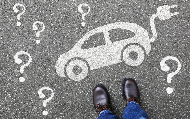 Häufige Fragen zur E-Mobilität Häufige Fragen zur E-Mobilität iStock/Boarding1Now