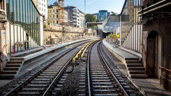 U-Bahngleise in einer U-Bahnstation