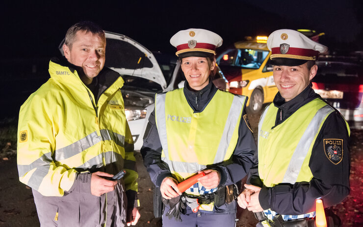 Tolle gemeinsame Aktion! ÖAMTC und Polizei.jpg ÖAMTC/Rudolf Laresser