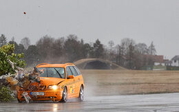 1 Crash mit Wildschwein Dummy (c ADAC, Uwe Rattay).jpg ADAC, Uwe Rattay