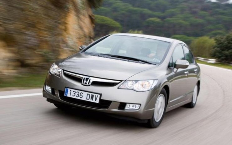 honda_civic_4doors honda_civic_4doors