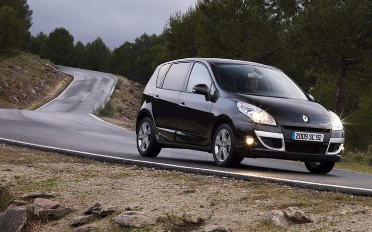 07_2013_top15_14_renault_scenic 07_2013_top15_14_renault_scenic