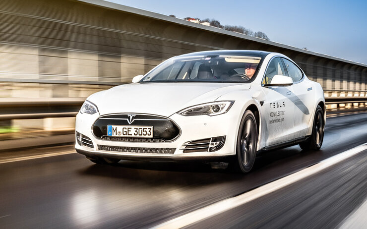 03_2014_teslaS_1-2 03_2014_teslaS_1-2