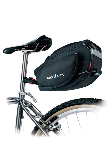 Satteltasche montiert unter dem Sattel.