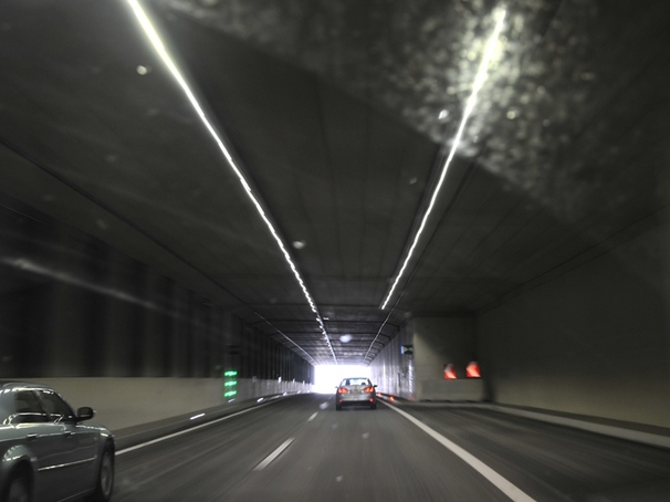 Innenaufnahme eines Tunnels