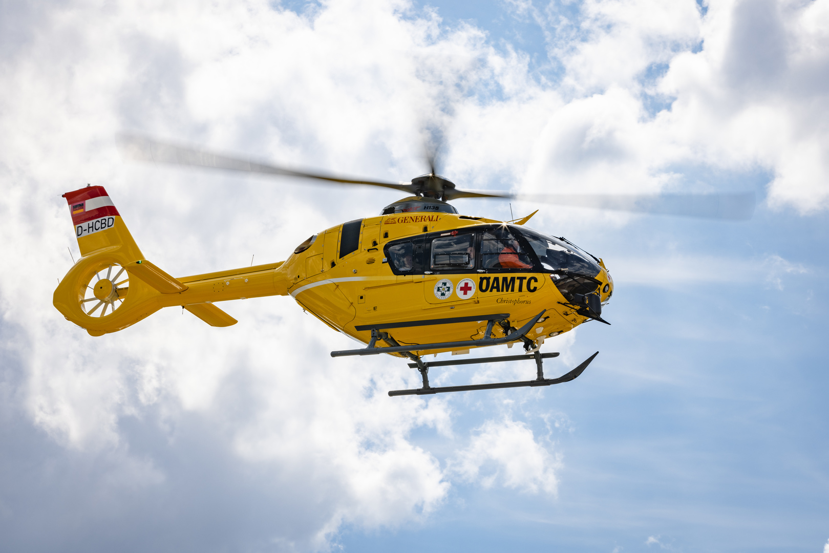 Hubschrauber im Flug