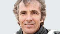 ÖAMTC Experte Georg Scheiblauer. Portraitaufnahme, er sieht in die Kamera. Er trägt eine schwarz, gelbe Motorradjacke. Er hat braune Augen und braune Haare.