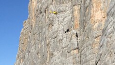 Suchbild mit Hubschrauber.