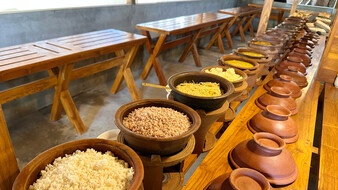 Traditionelle Speisen aus Sri Lanka.