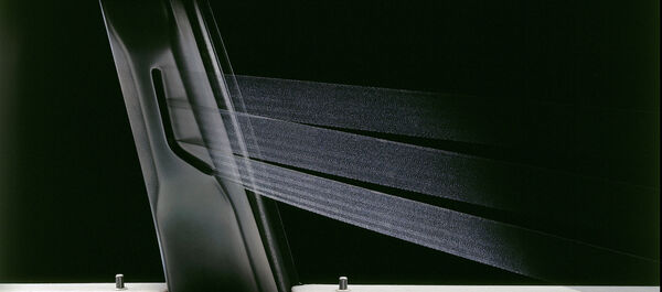 Die 1991 vorgestellten automatisch höhenverstellbaren Sicherheitsgurte.