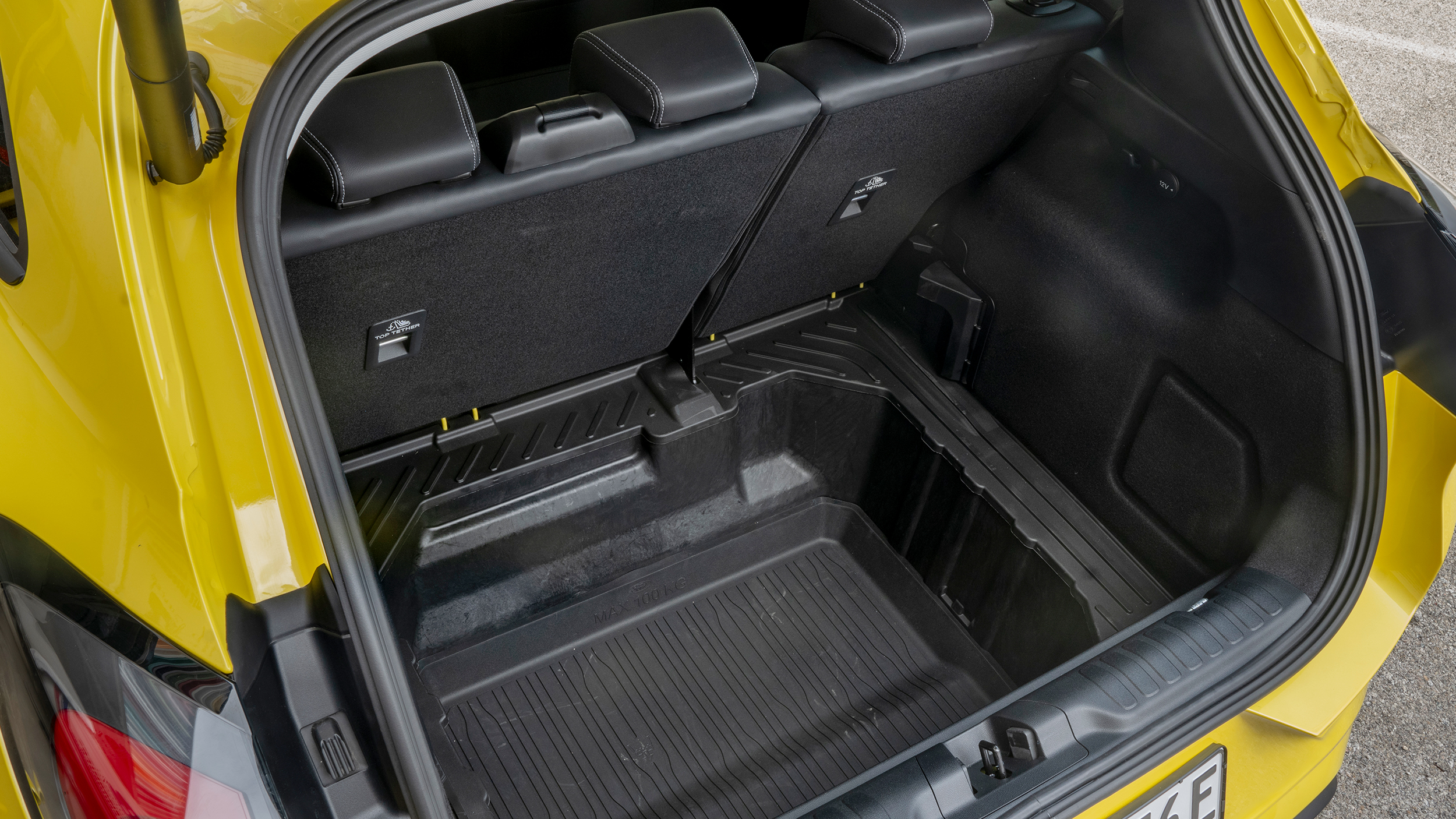 Kofferraum mit 145 Liter großem Zusatzfach eines Ford Puma Gen-E.